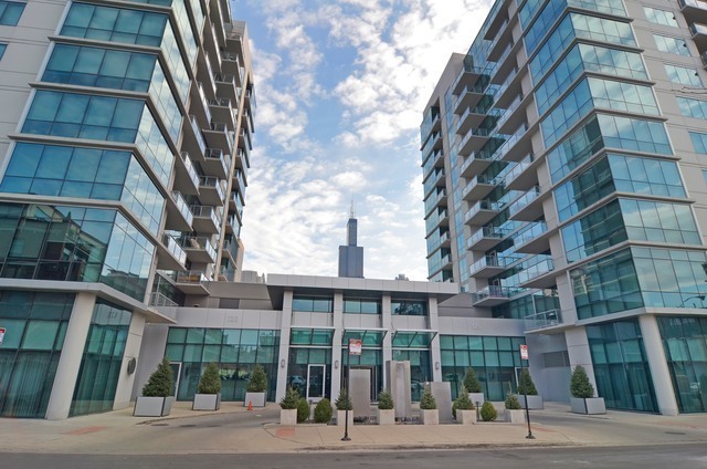 125 S Green St 1205A